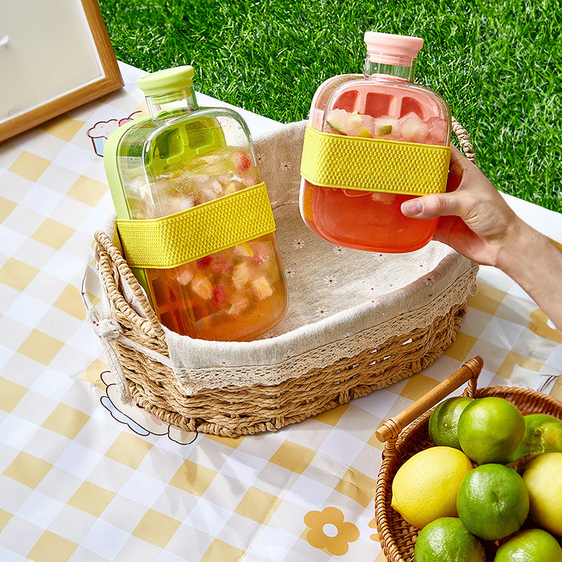 No-Spill Ice Tray Cup with Lid